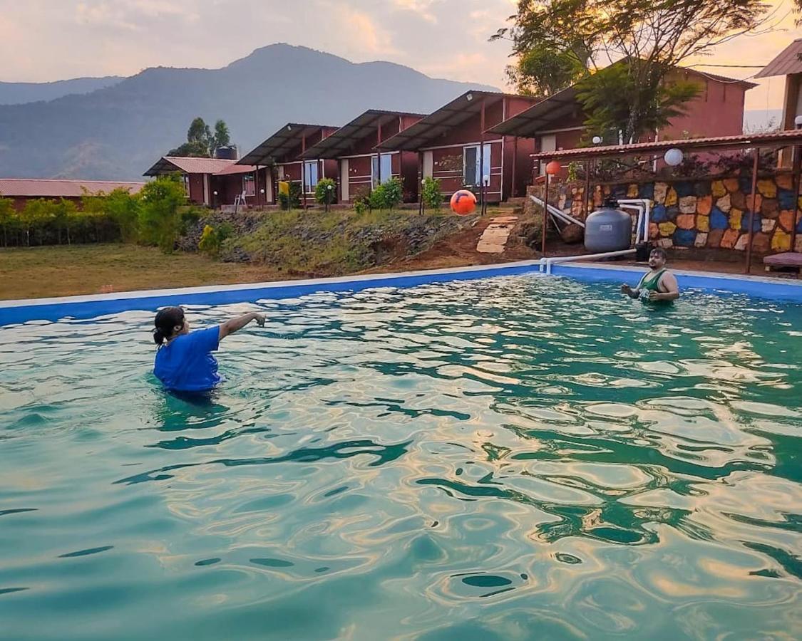 Mysticstays Resort 瓦伊 外观 照片