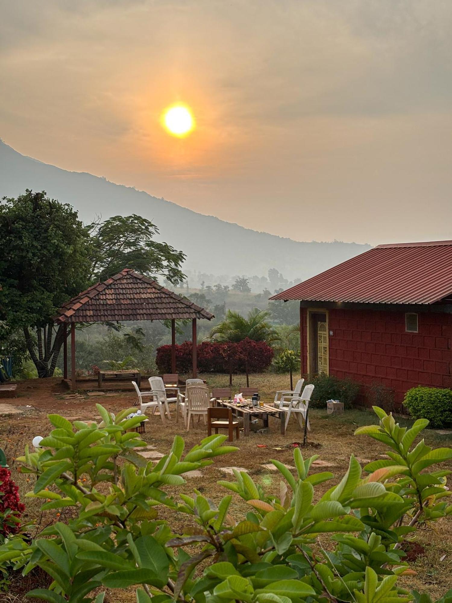 Mysticstays Resort 瓦伊 外观 照片